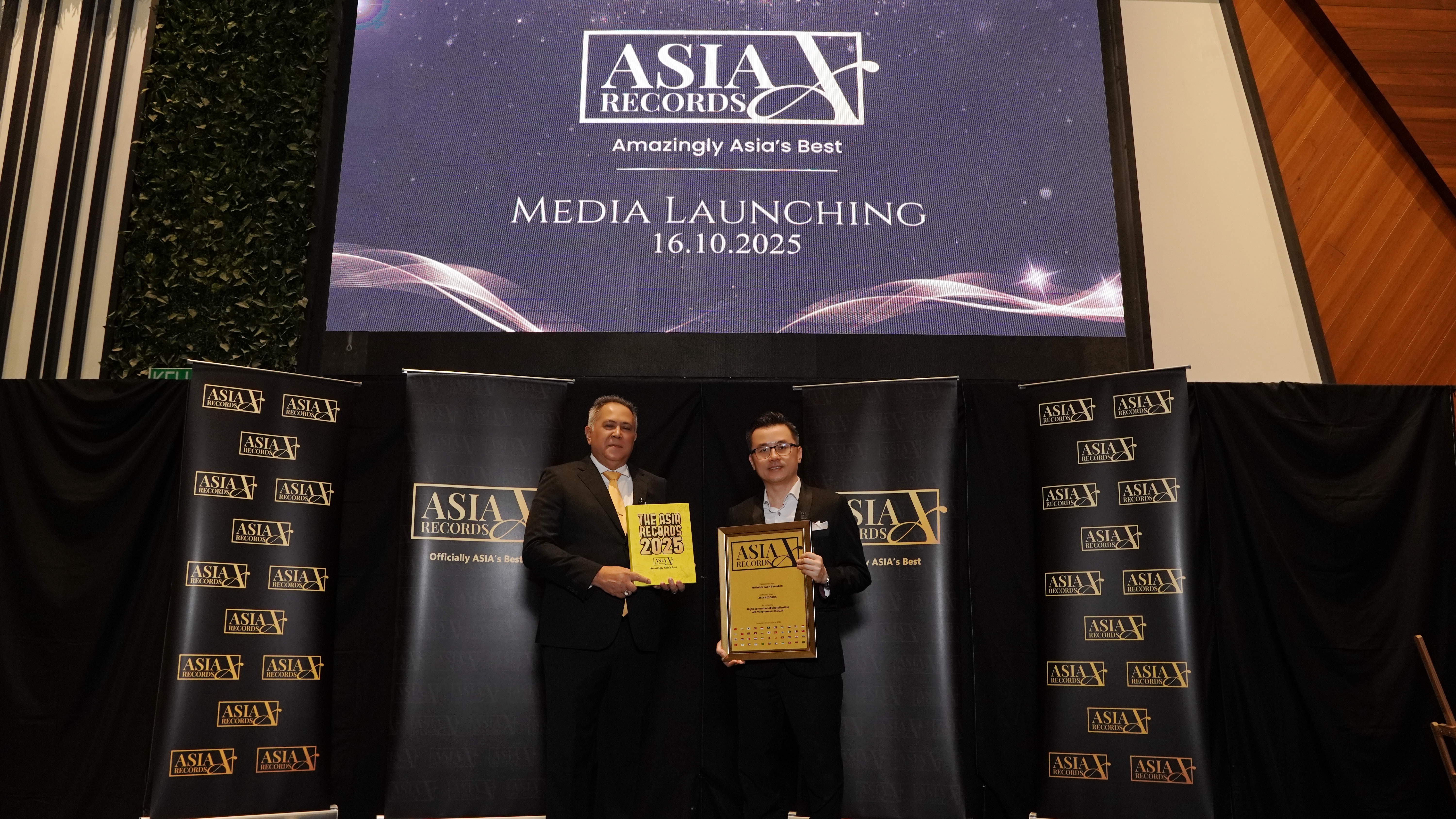 Dato KK Chua on stage at Asia Record launching on 16 october 2026